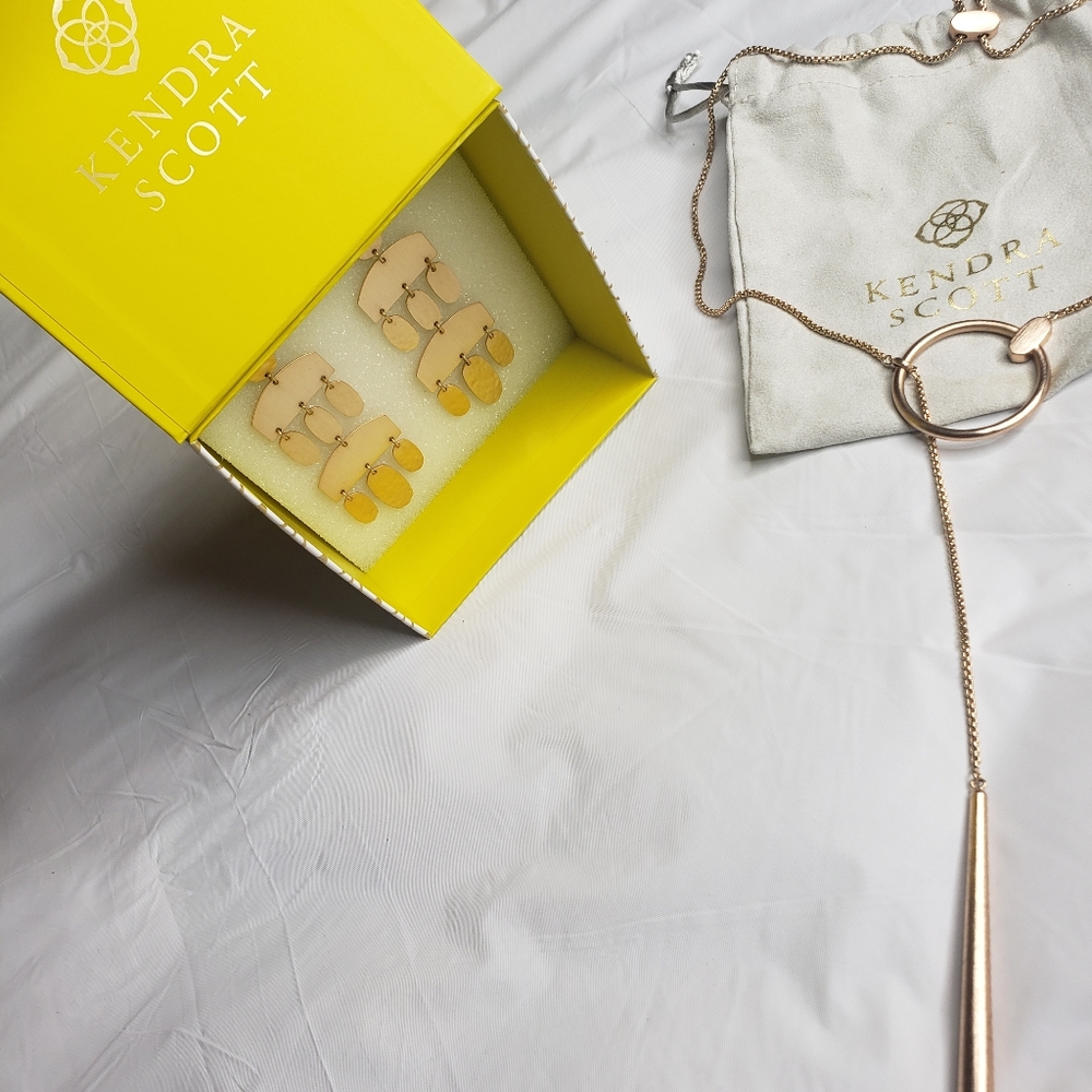 Rose gold Kendra Scott bundle